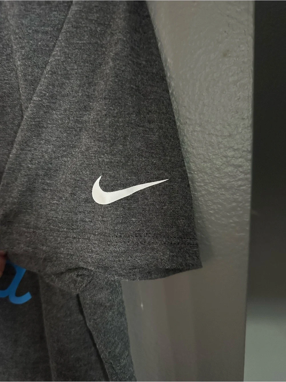New Women’s Nike Carolina Panthers NFL Shirt size XL